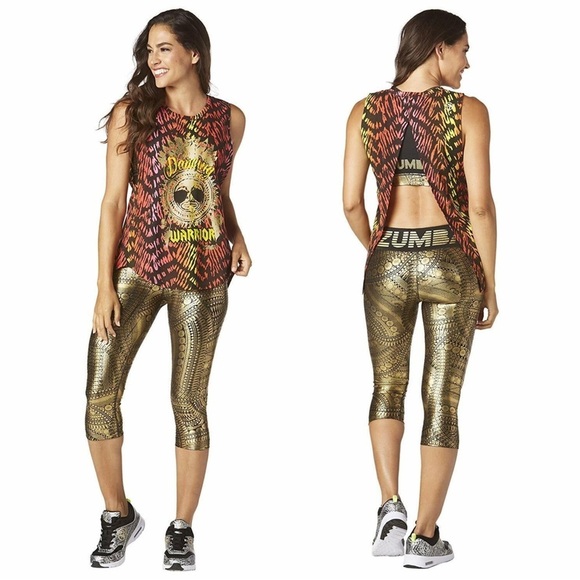 ZUMBA • All Night Metallic Capri Leggings cropped gold foil medallion print - Picture 1 of 11